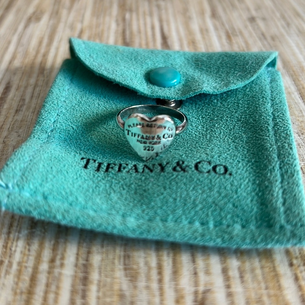 Return to Tiffany Heart Ring!